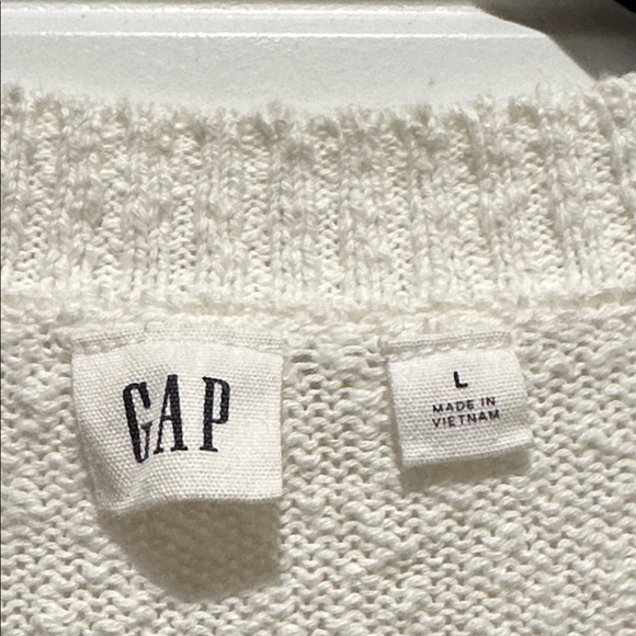 GAP Sweater - Picture 3 of 5